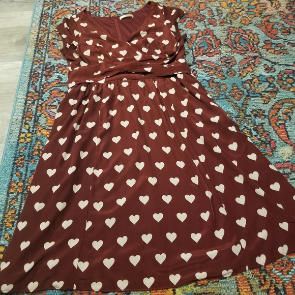 Eshakti Wayward Fancies Heart Print Retro Style Dress - Picture 2 of 6